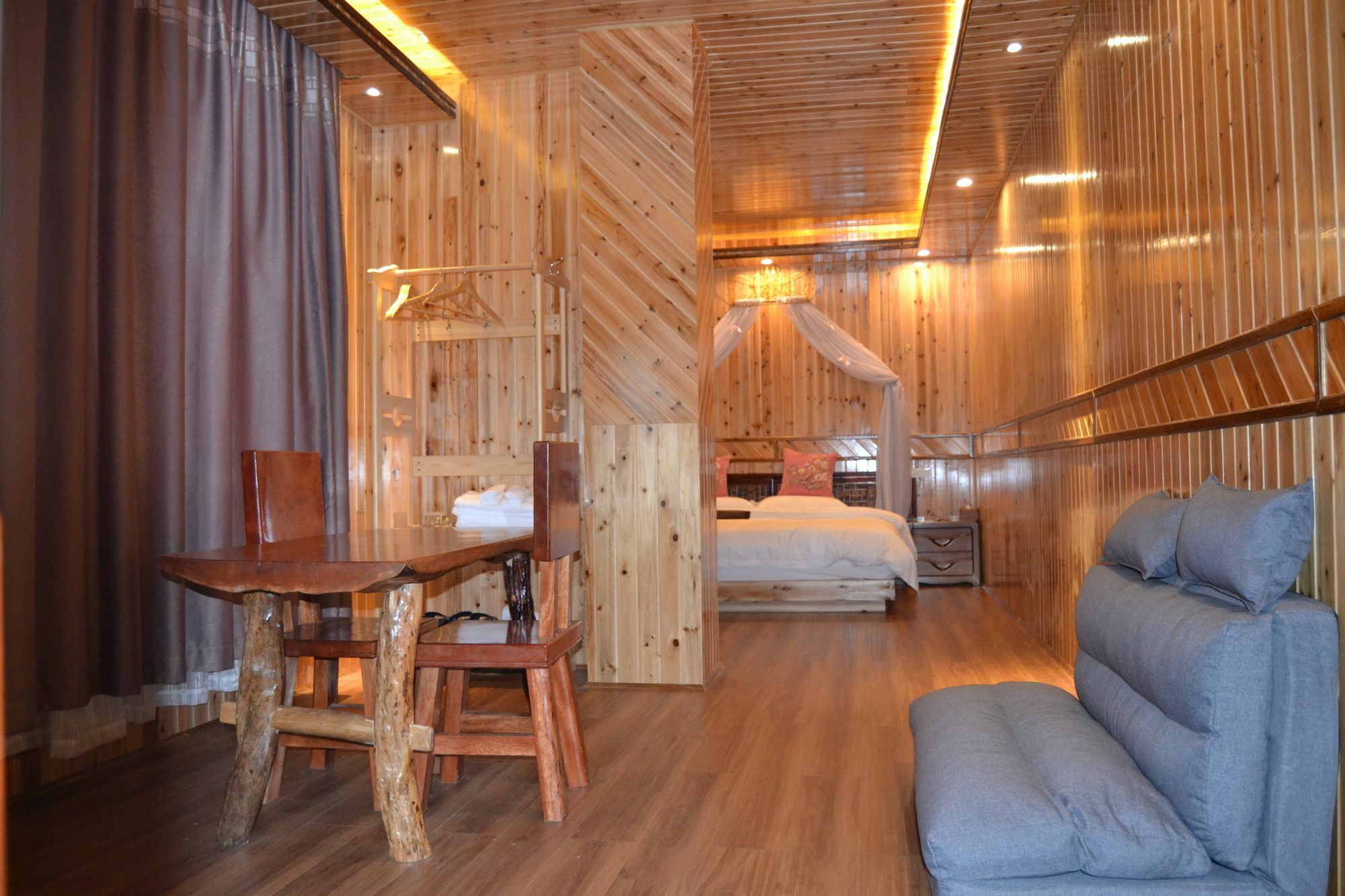 لونغشينغ Long An Hotel المظهر الخارجي الصورة