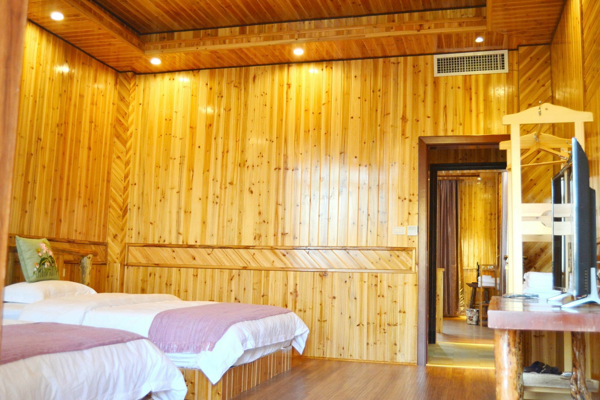 لونغشينغ Long An Hotel المظهر الخارجي الصورة